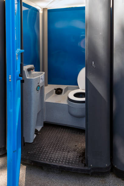 Best Porta potty rental near me  in Oakland, IA