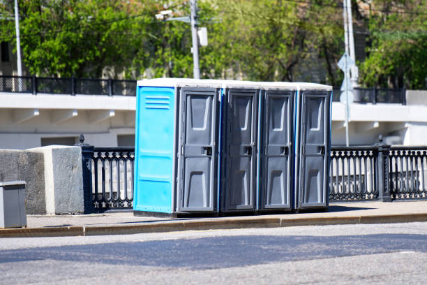 Portable Toilet Options We Offer in Oakland, IA